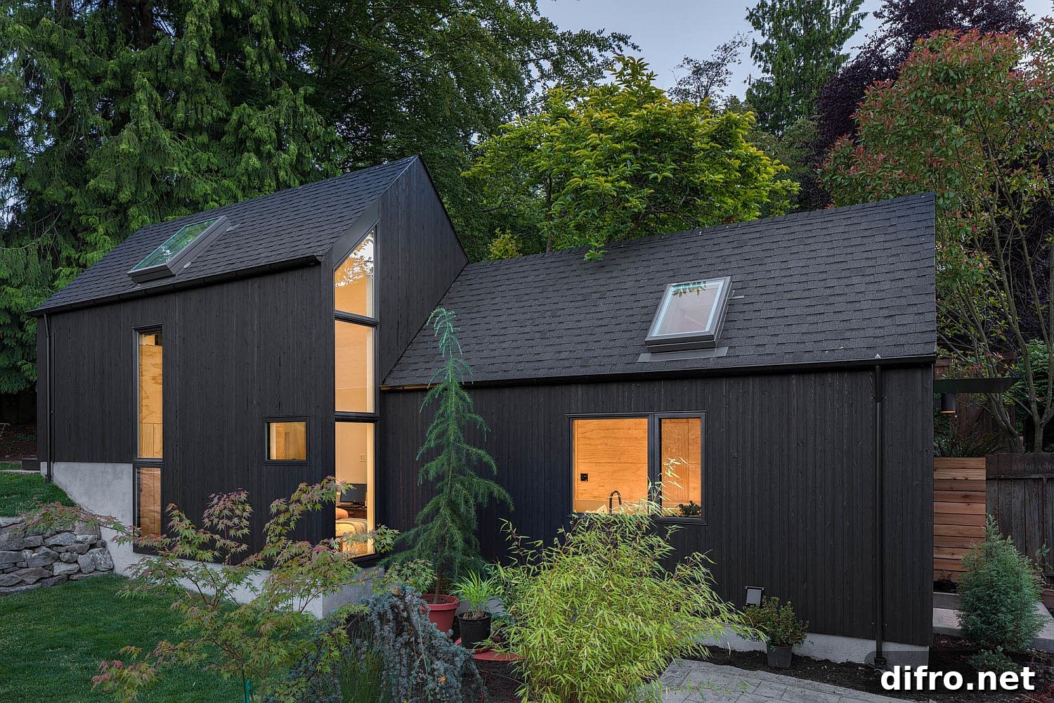Old garage turned into an independent tiny home in Seattle