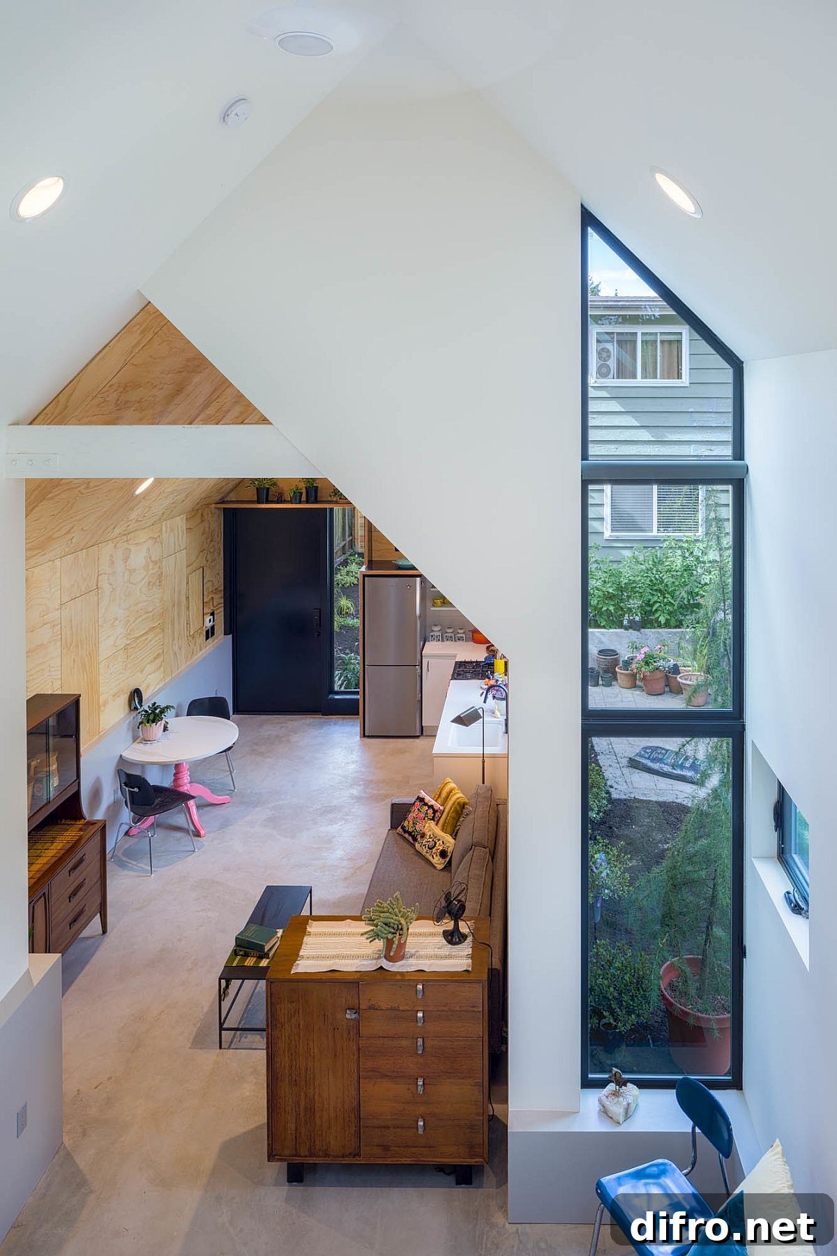 Upper level of the granny pad