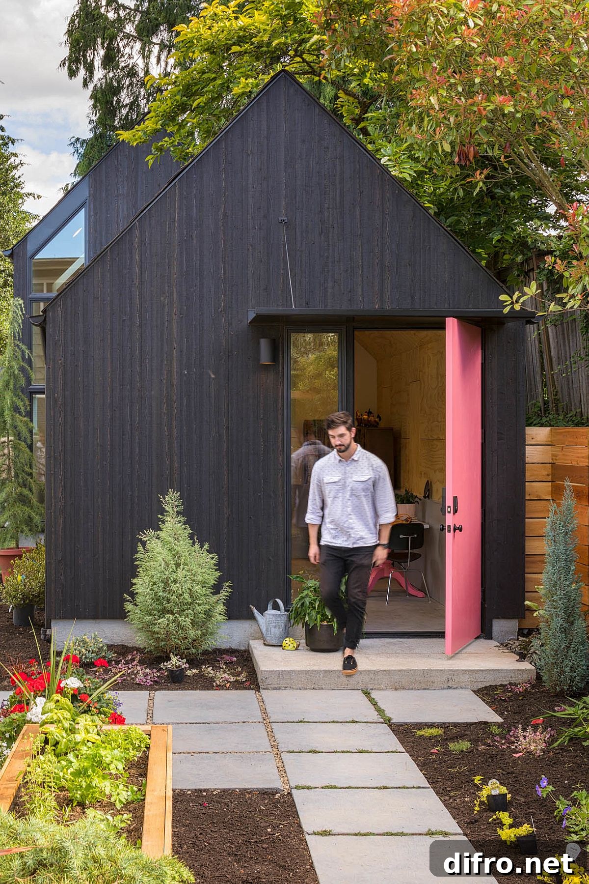 Entrance to the granny pad