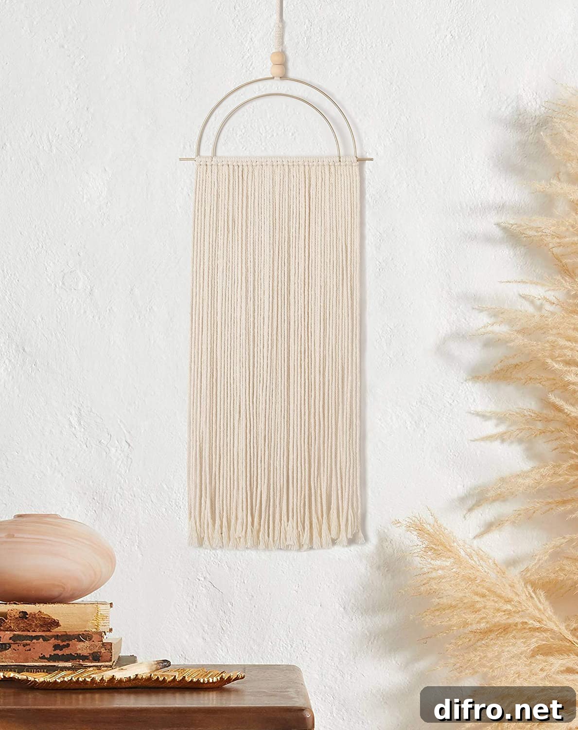 Wall hanging fringe macrame half-moon circle wall art