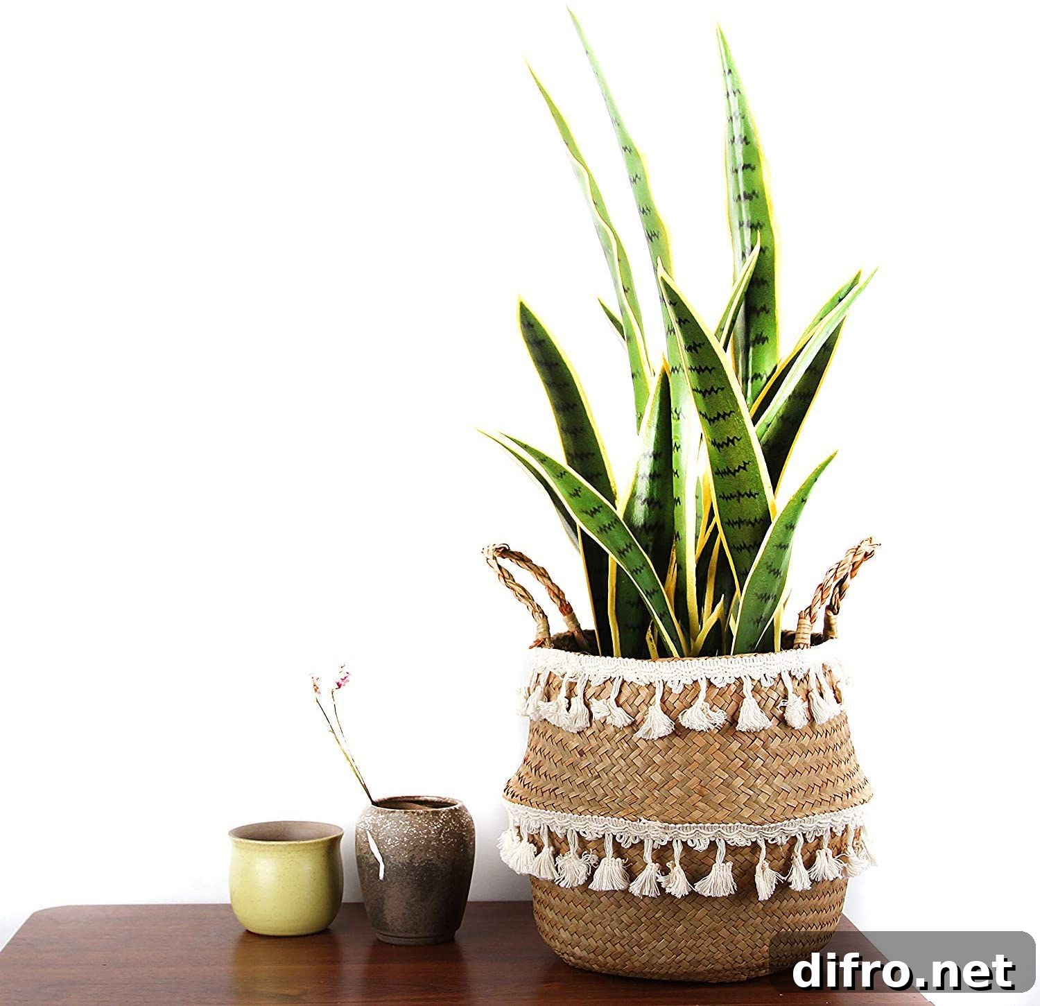 Large woven seagrass basket with tassels