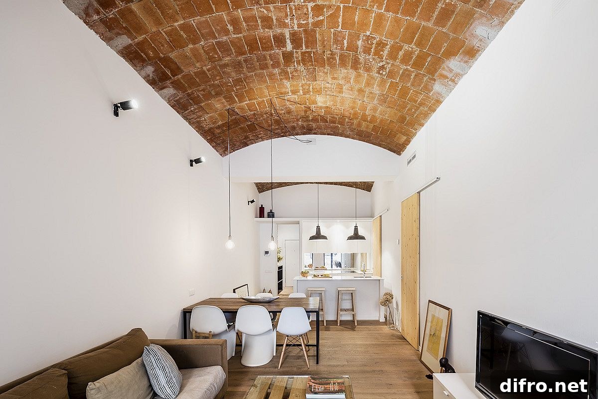 Traditional Catalan vaulted ceiling in ceramics