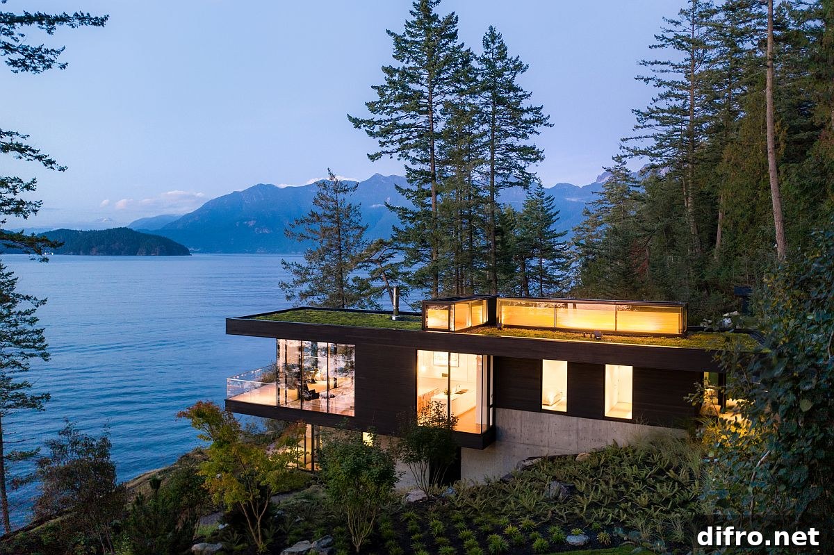 Green roof providing eco-friendly insulation and visual integration