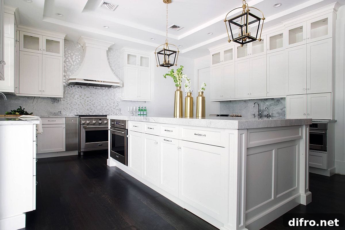 Kitchen with a subtle, well-integrated hood