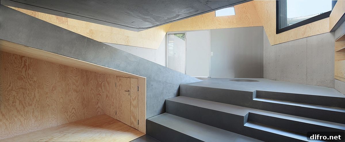 Staircase and ramp interior