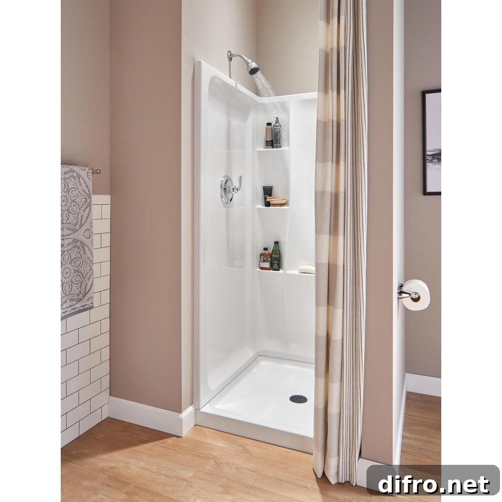 Shower with 3-level corner shelves