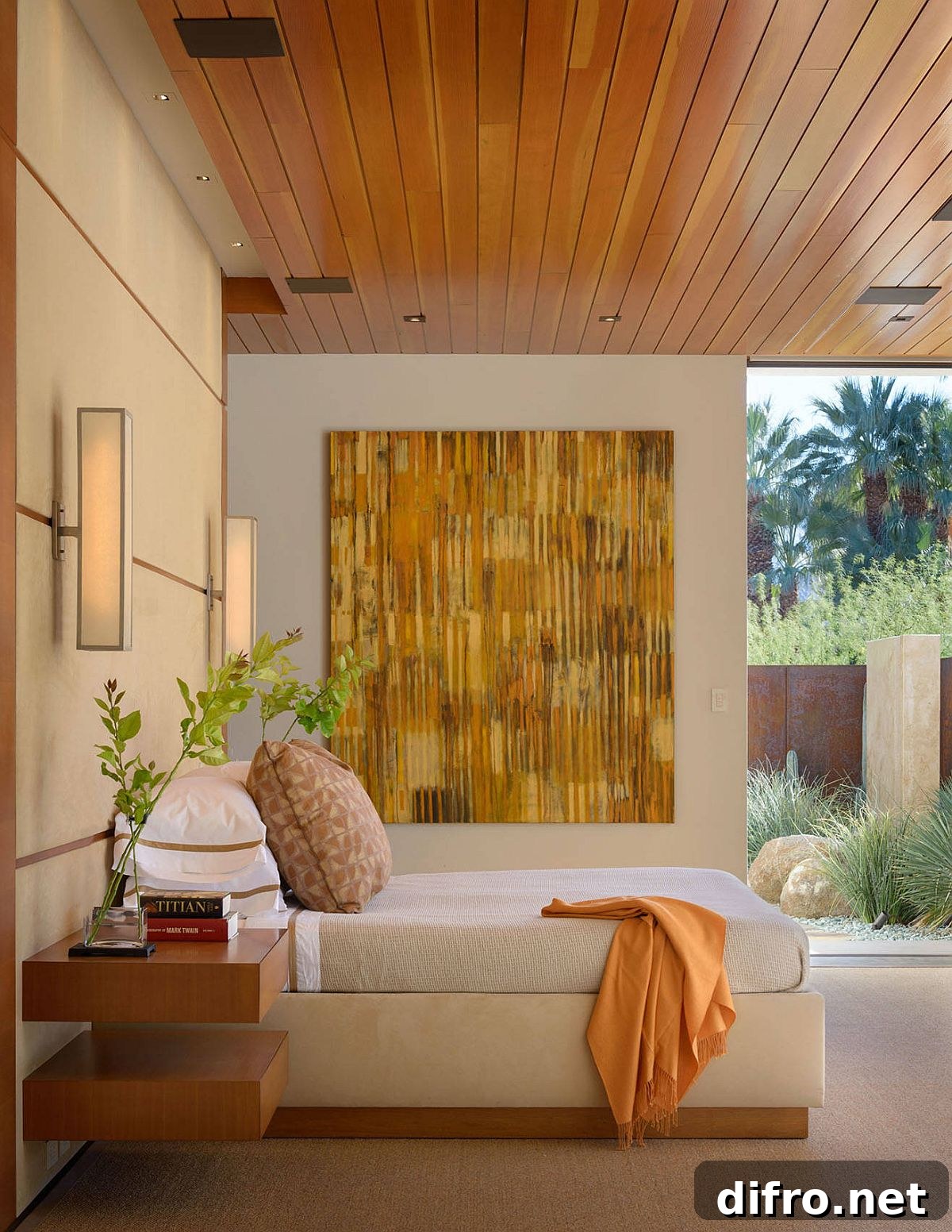 Relaxing bedroom integrated with greenery