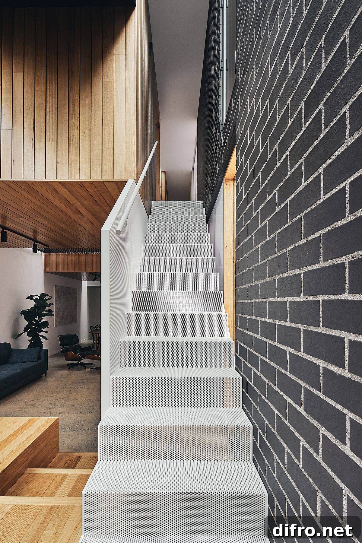 Mesh-styled staircase in Earl Street House