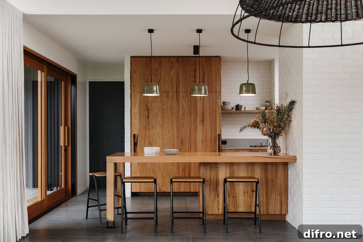 Small wooden island and shelves for the kitchen in white