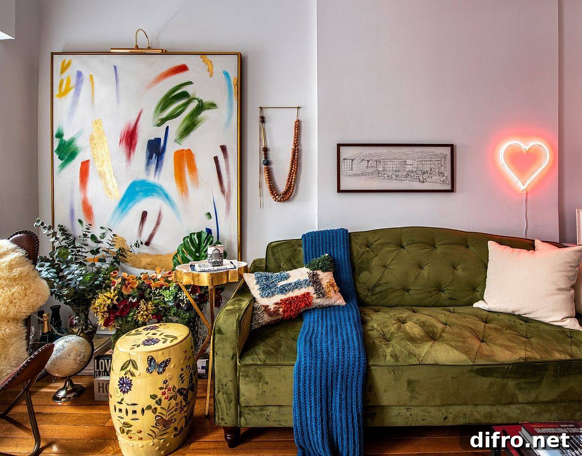 Colorful living room without clutter