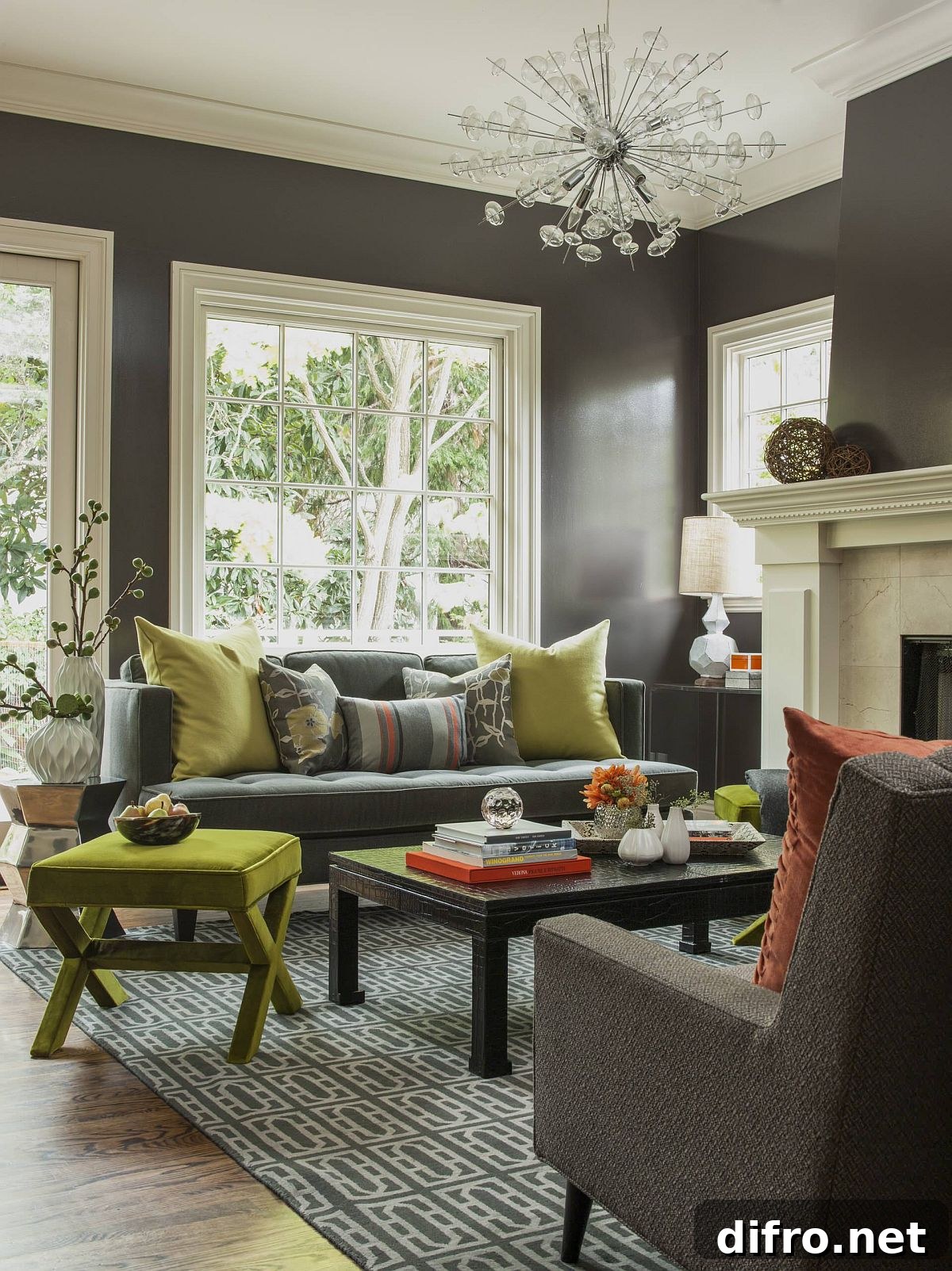 Living room color scheme and accents