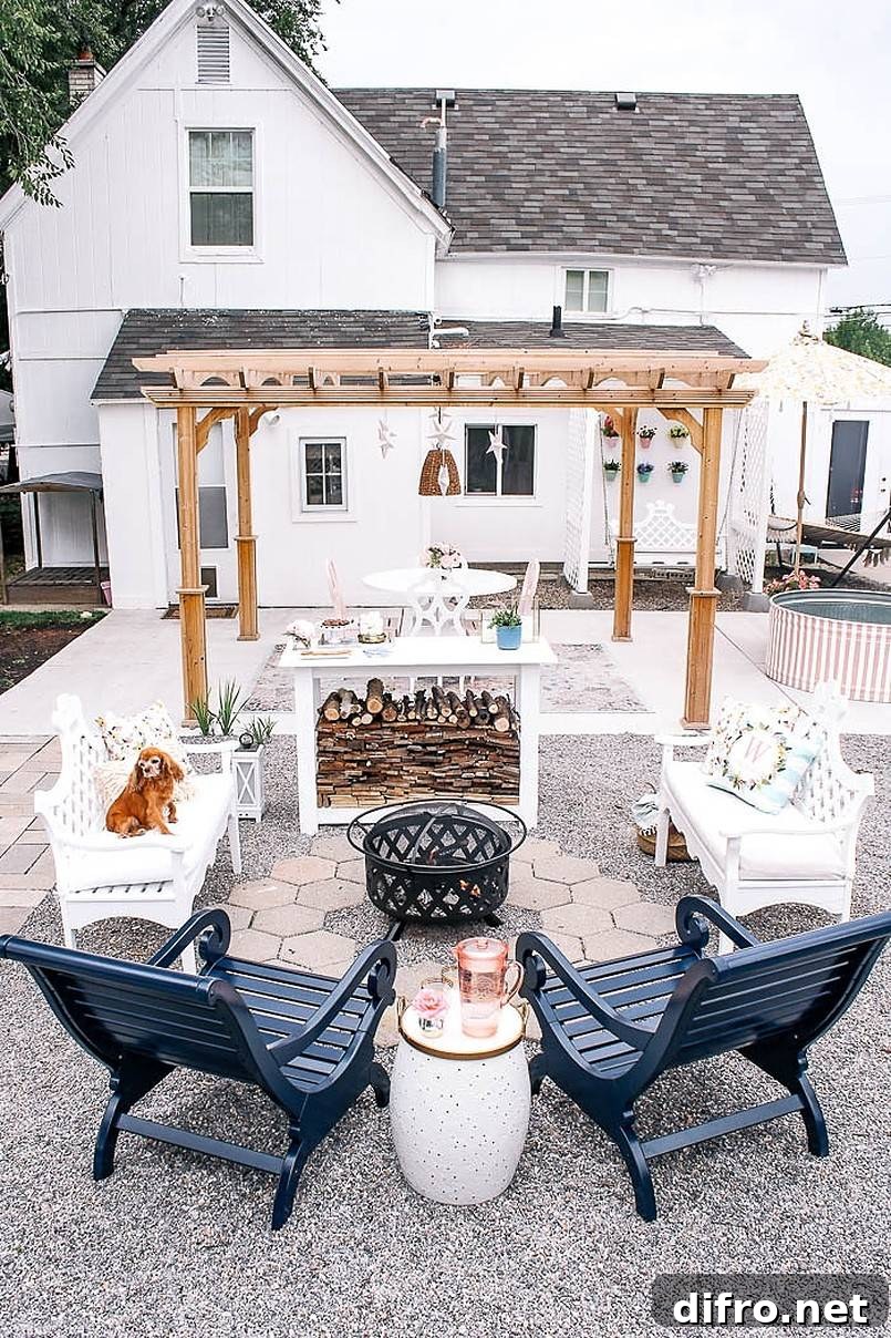 Backyard with pergola and white tables and chairs