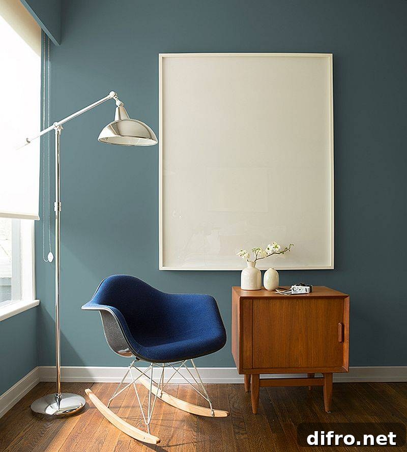Accent wall in Aegean Teal for modern home office