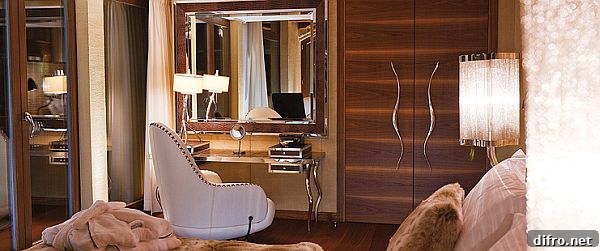Relaxation spaces with mountain views at Chalet Zermatt Peak