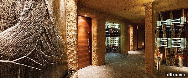 Stylish kitchen and dining at Chalet Zermatt Peak