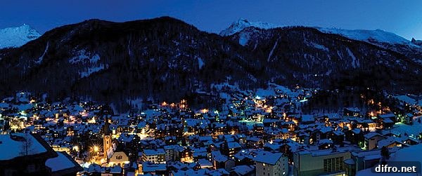 Chalet Zermatt Peak: contemporary alpine luxury