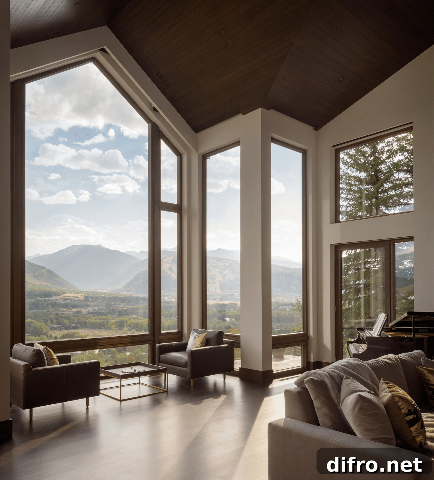 Floor-to-Ceiling Windows to Maximize Natural Light and Space 7 Apexed floor-to-ceiling window overlooking the great outdoors.