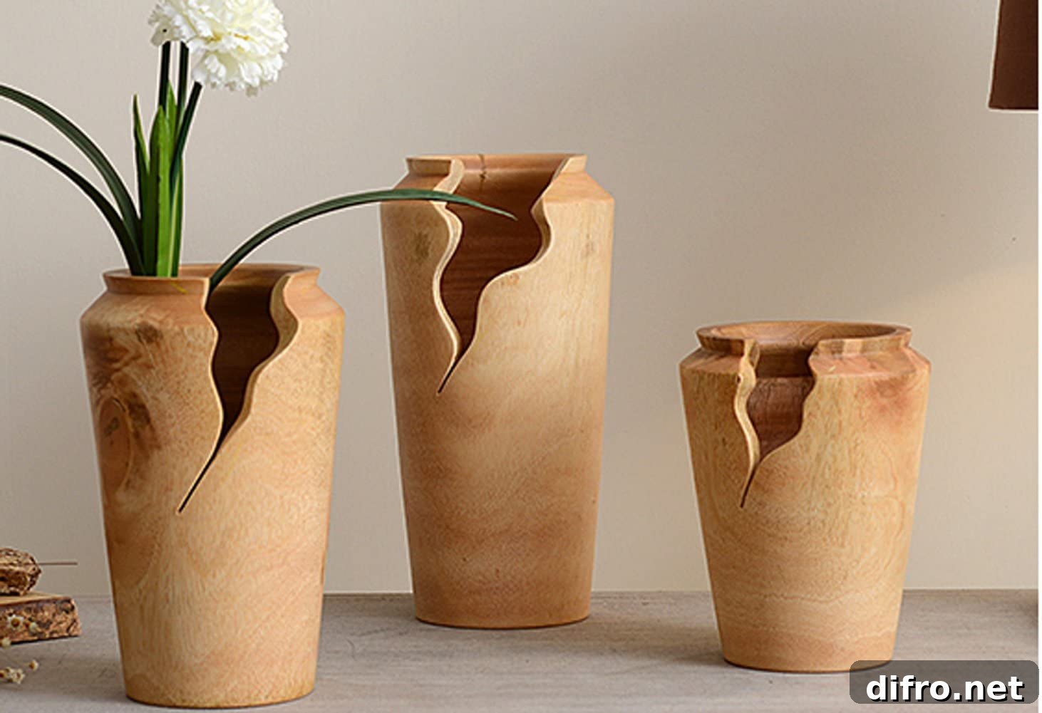  Wooden Flower Vase.