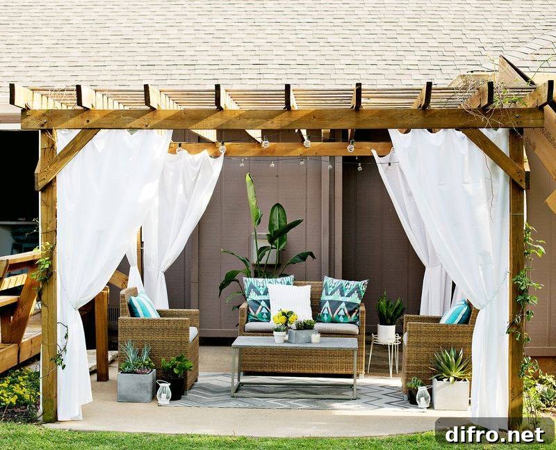 Pergola with Curtains