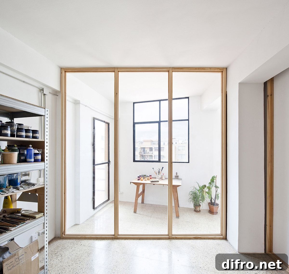 Simple wooden frame and glass walls providing thermal benefits