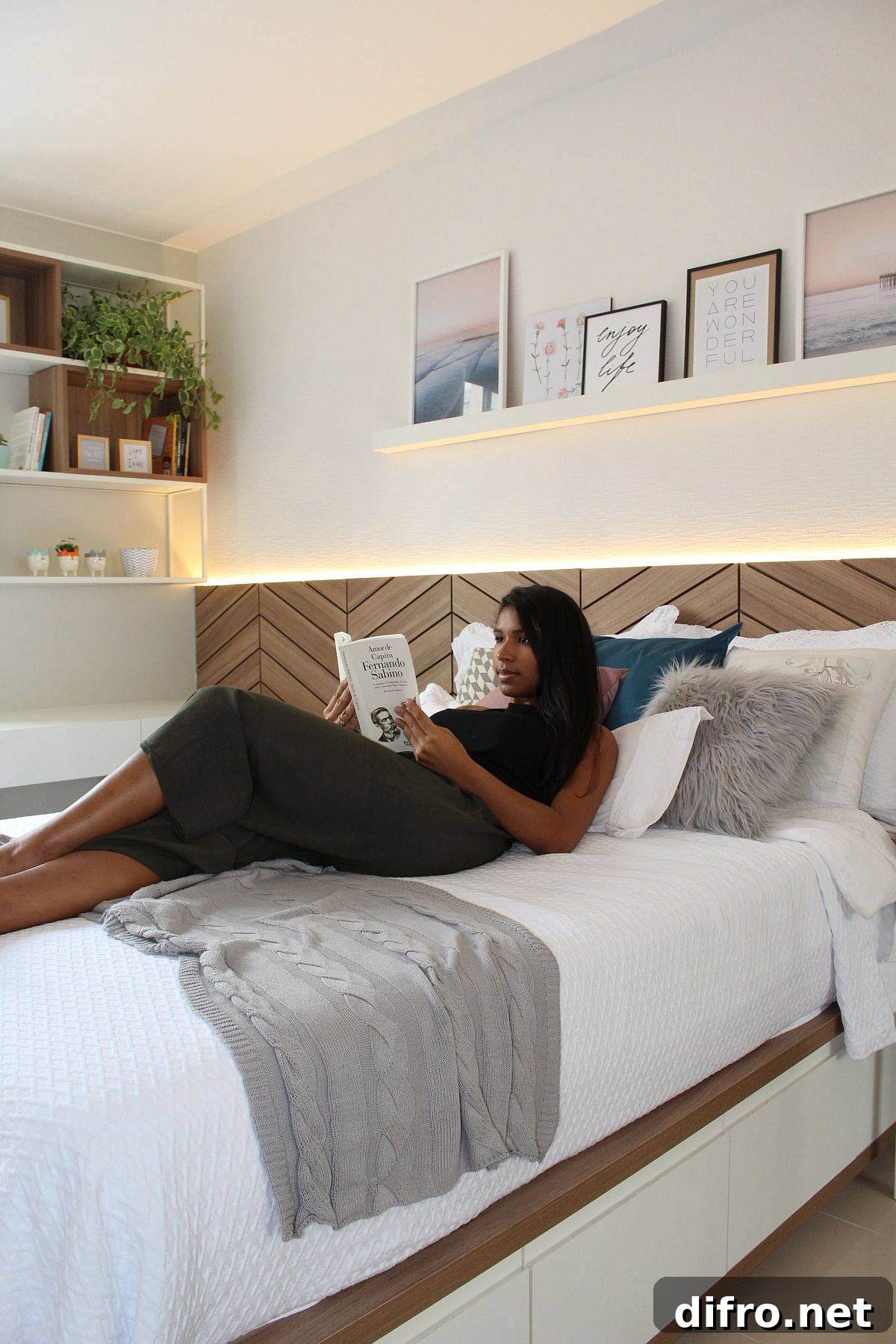 Contemporary bedroom in white and wood with smart lighting