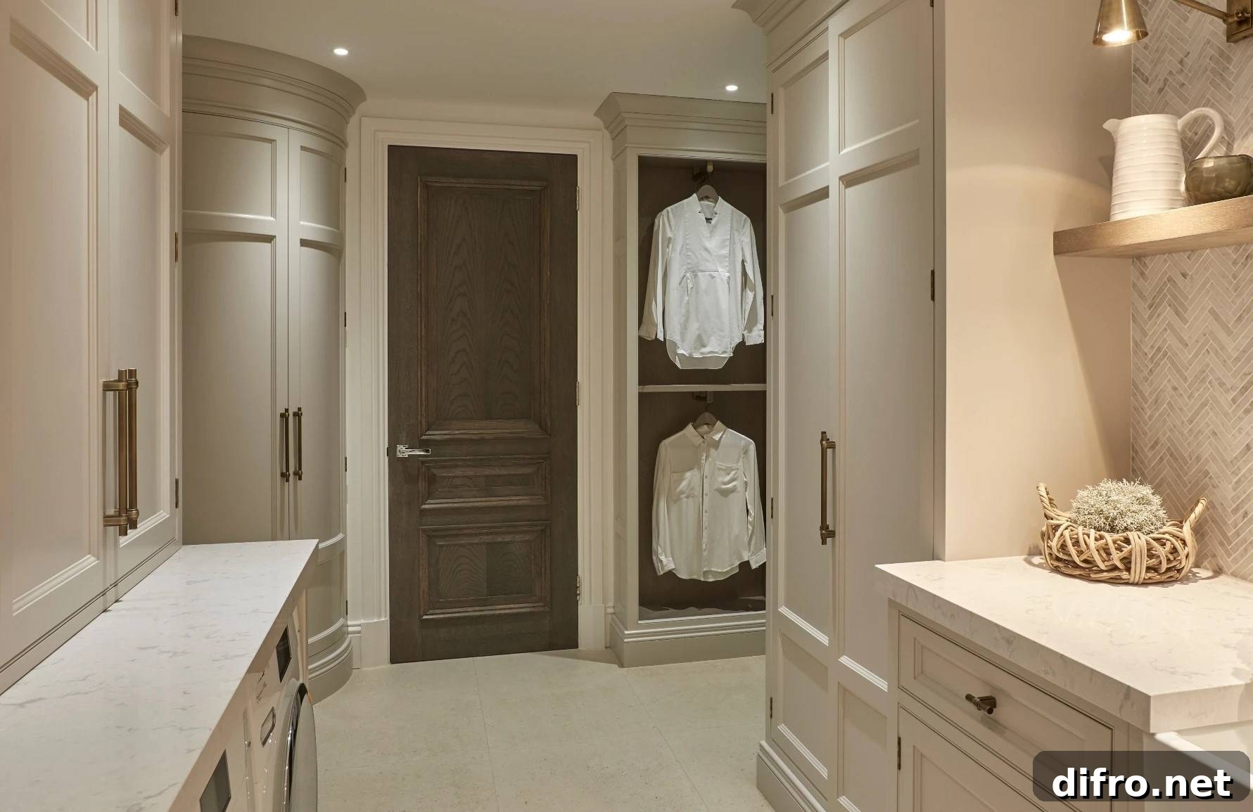 Hanging space for clothes
