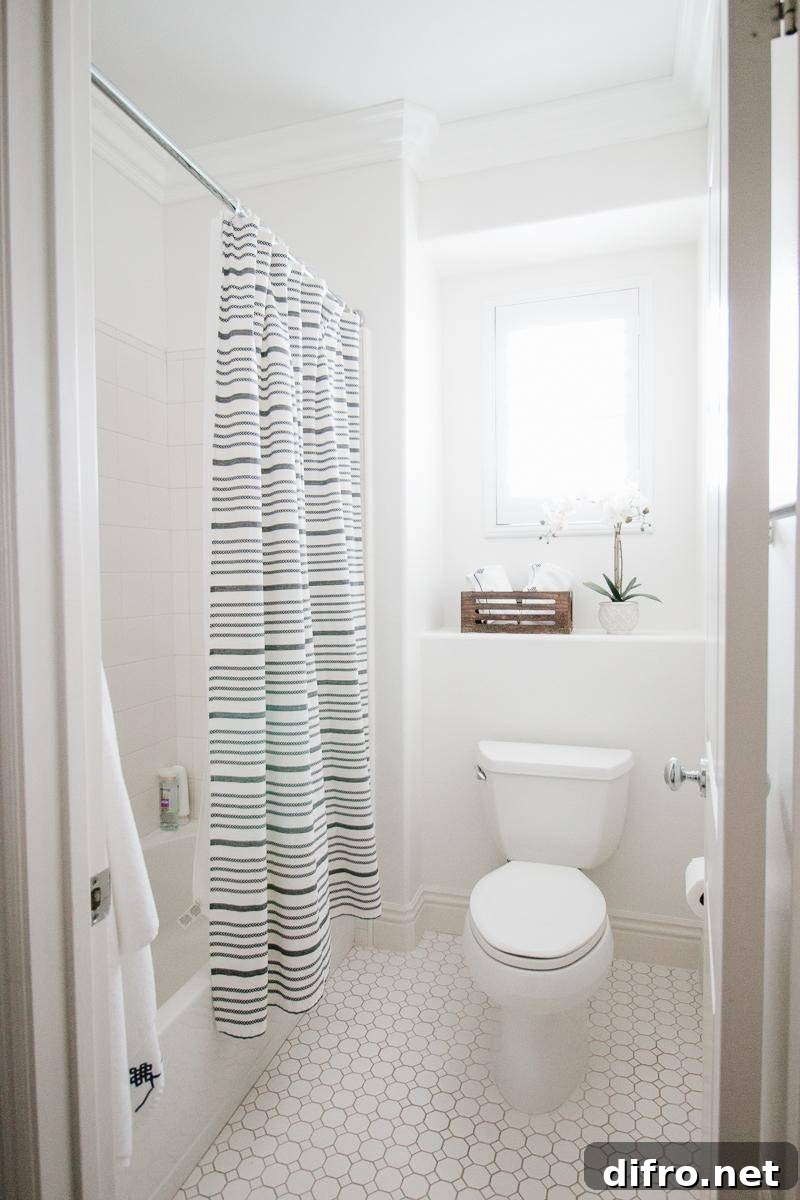 Neutral bathroom