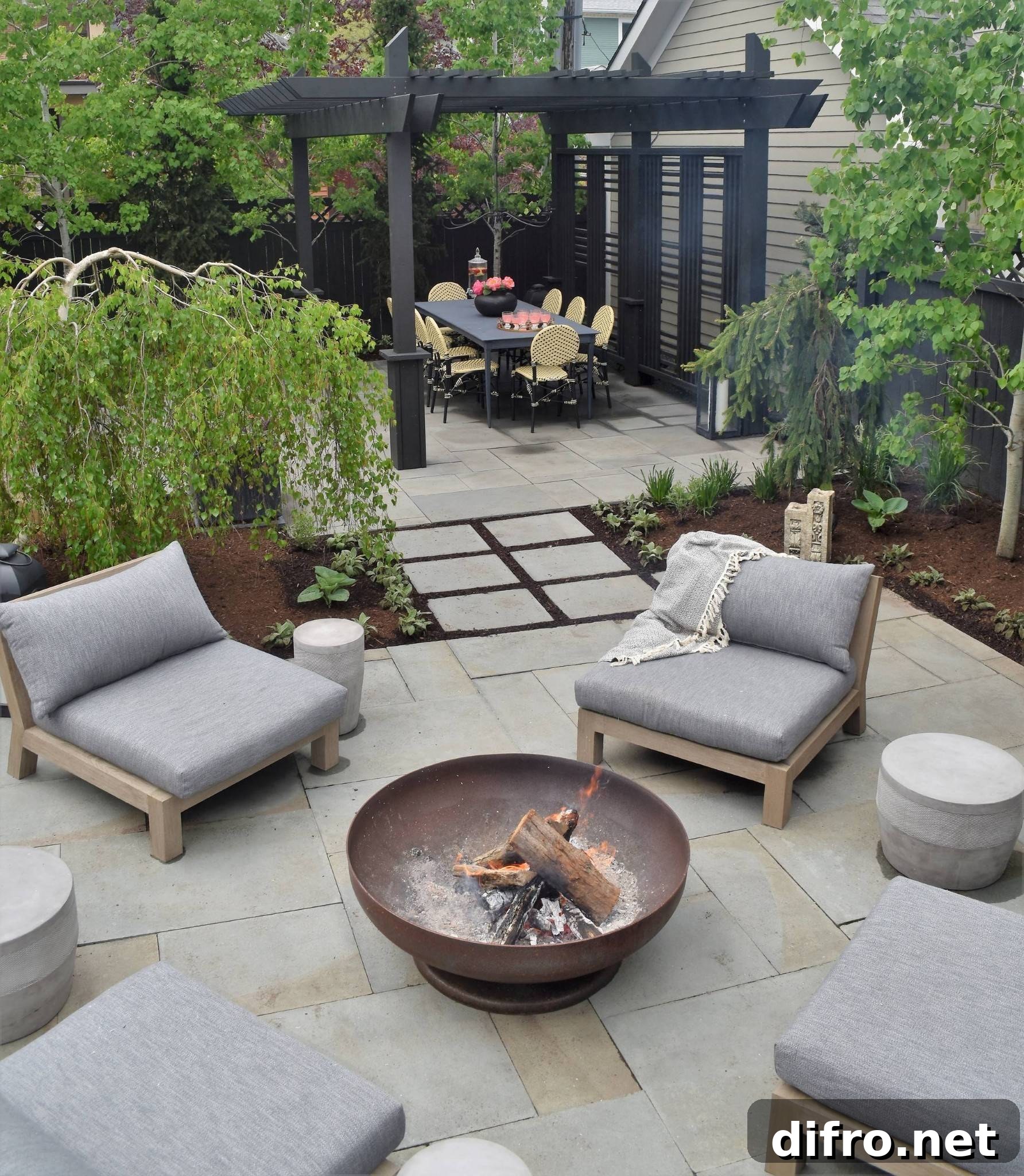 traditional outdoor patio designs