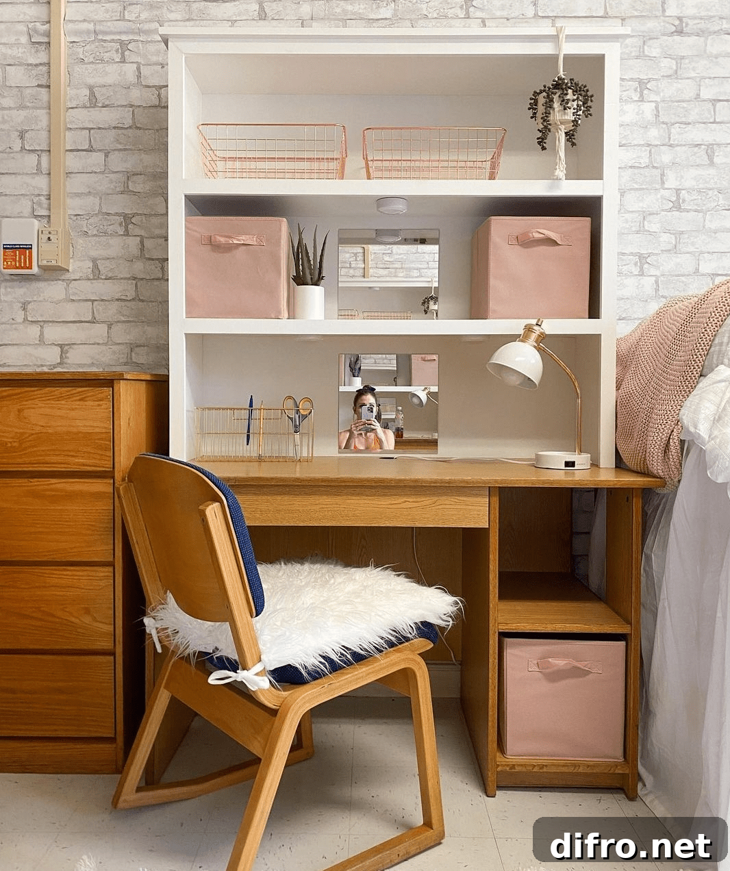 5 Innovative Ways To Decorate Your Dorm Room
