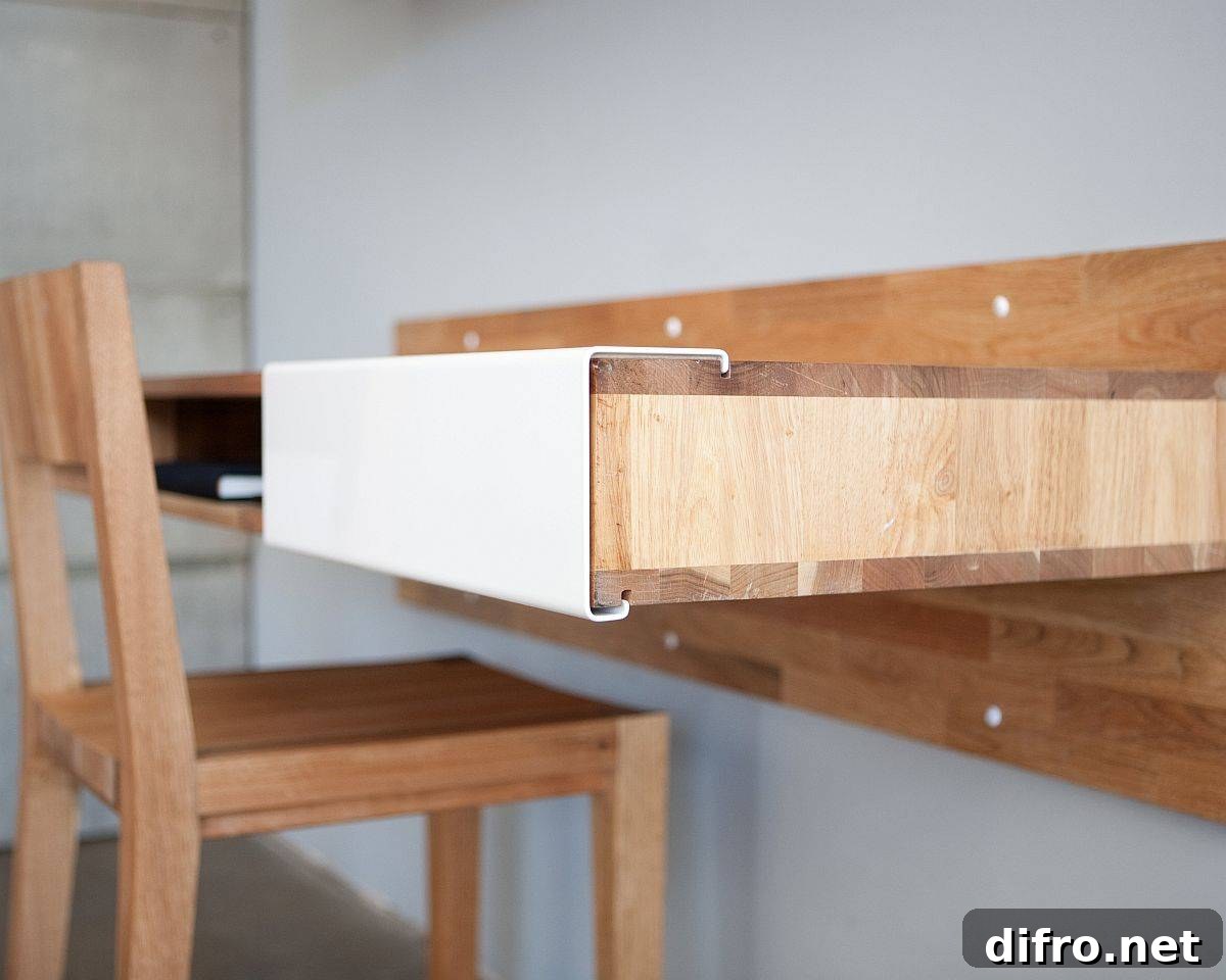 Closer look at LAXSeries floating desk