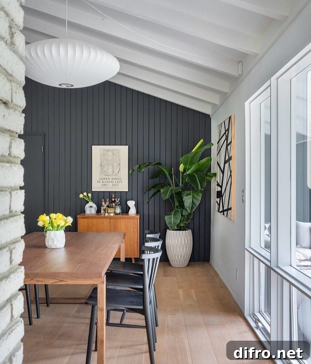 How To Choose The Perfect Dining Table