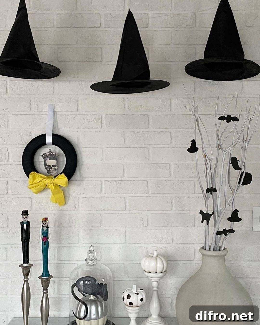 Subtle Halloween Decorations for Spooky Seasons