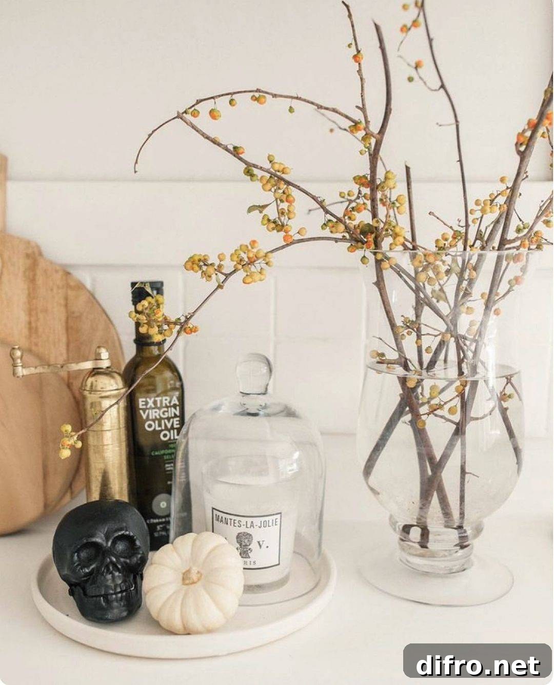 Subtle Halloween Decorations for Spooky Seasons
