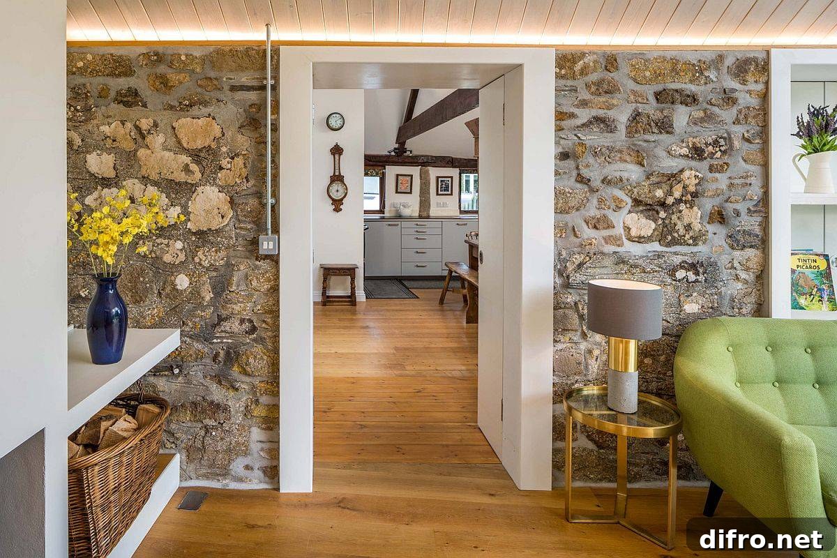 Interior blending classic and modern design