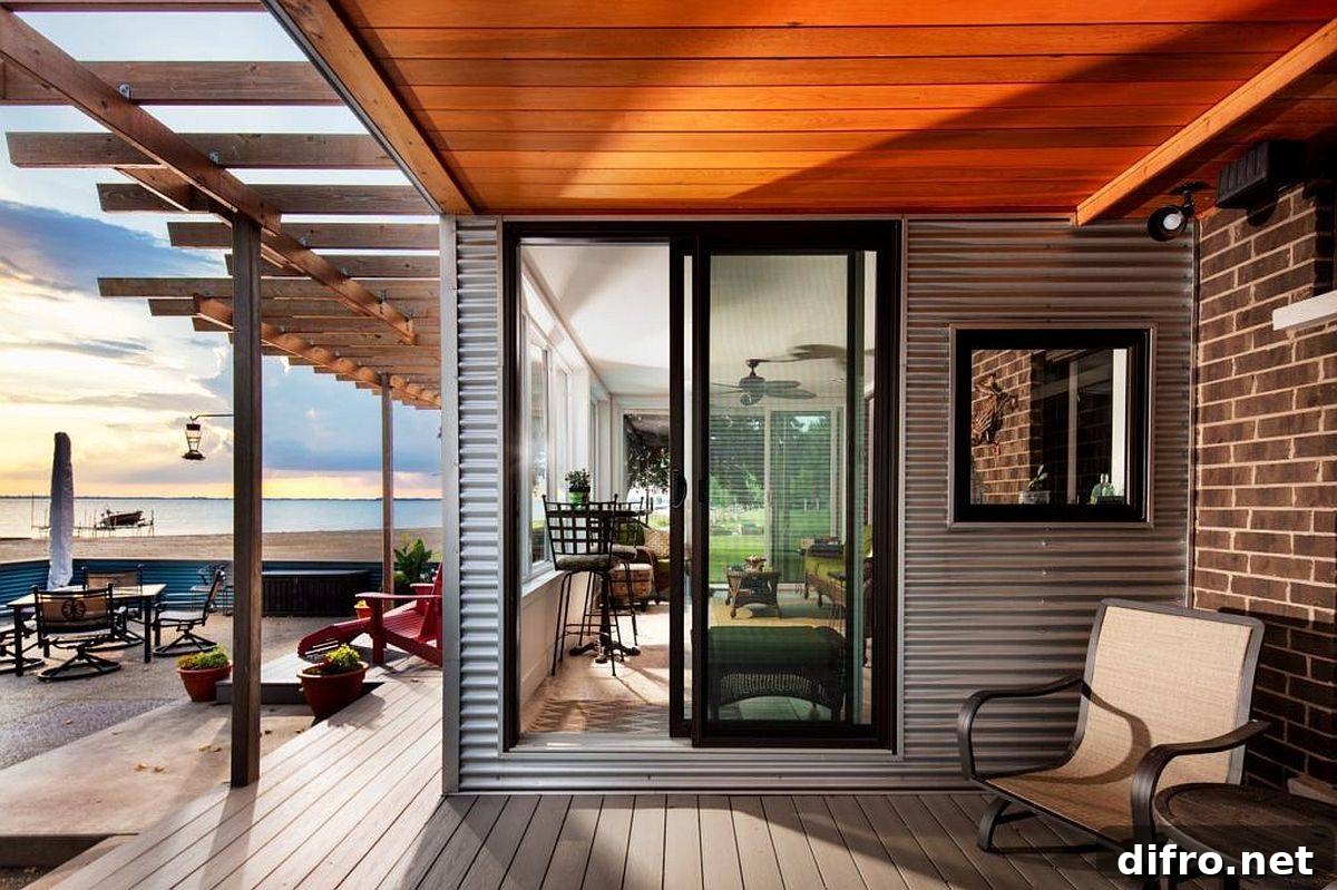 Picture-perfect three-season room for a contemporary waterfront home