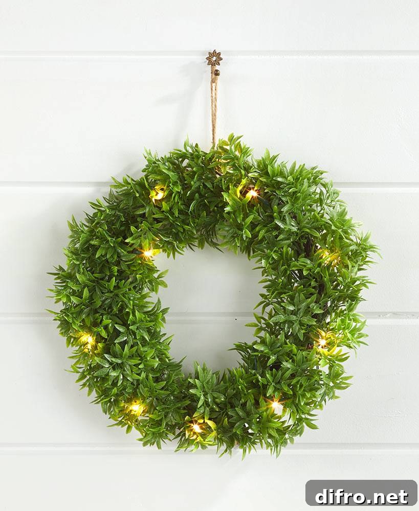 Leafy wreath decor