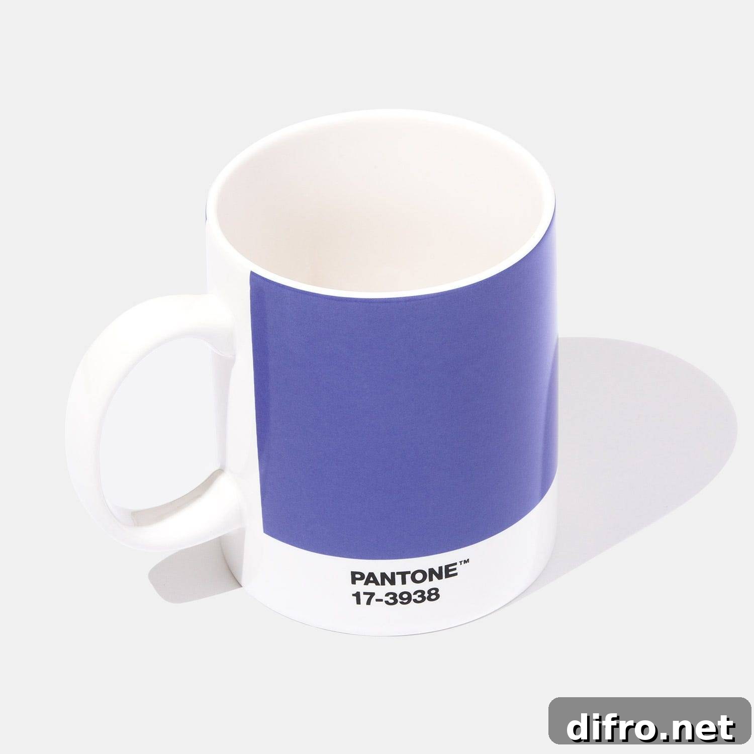 Very Peri Pantone color of the year 2022.