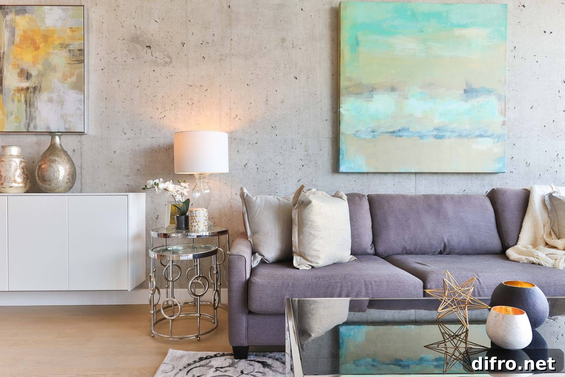Elegant contemporary living room