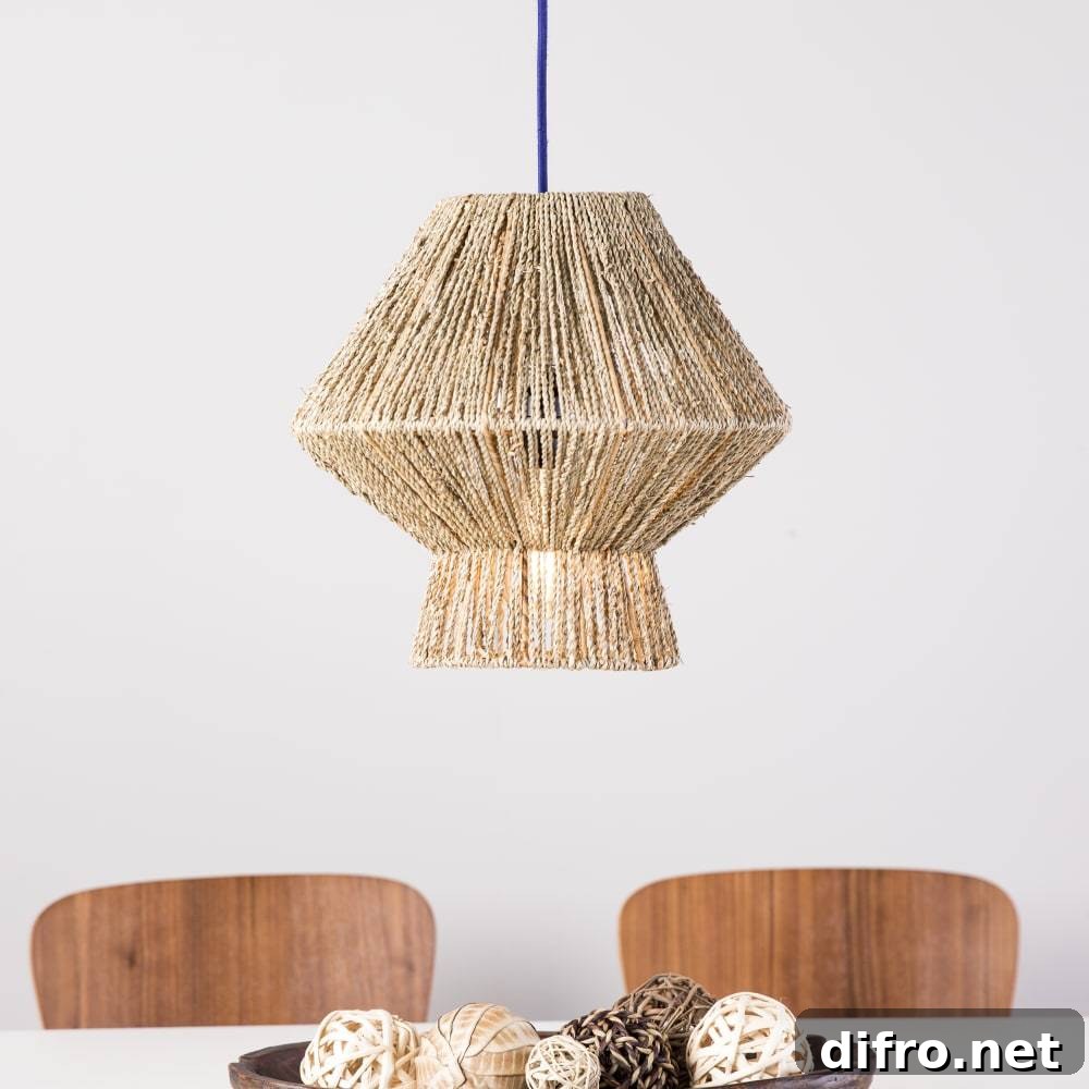 Woven seagrass pendant shade