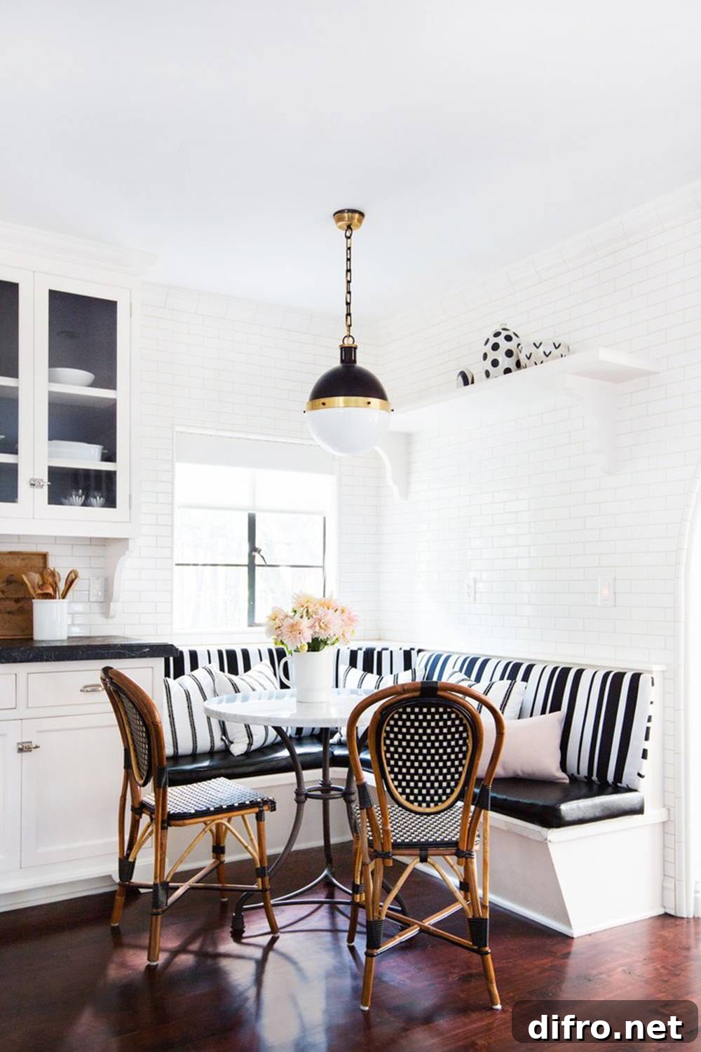 Cozy breakfast nook