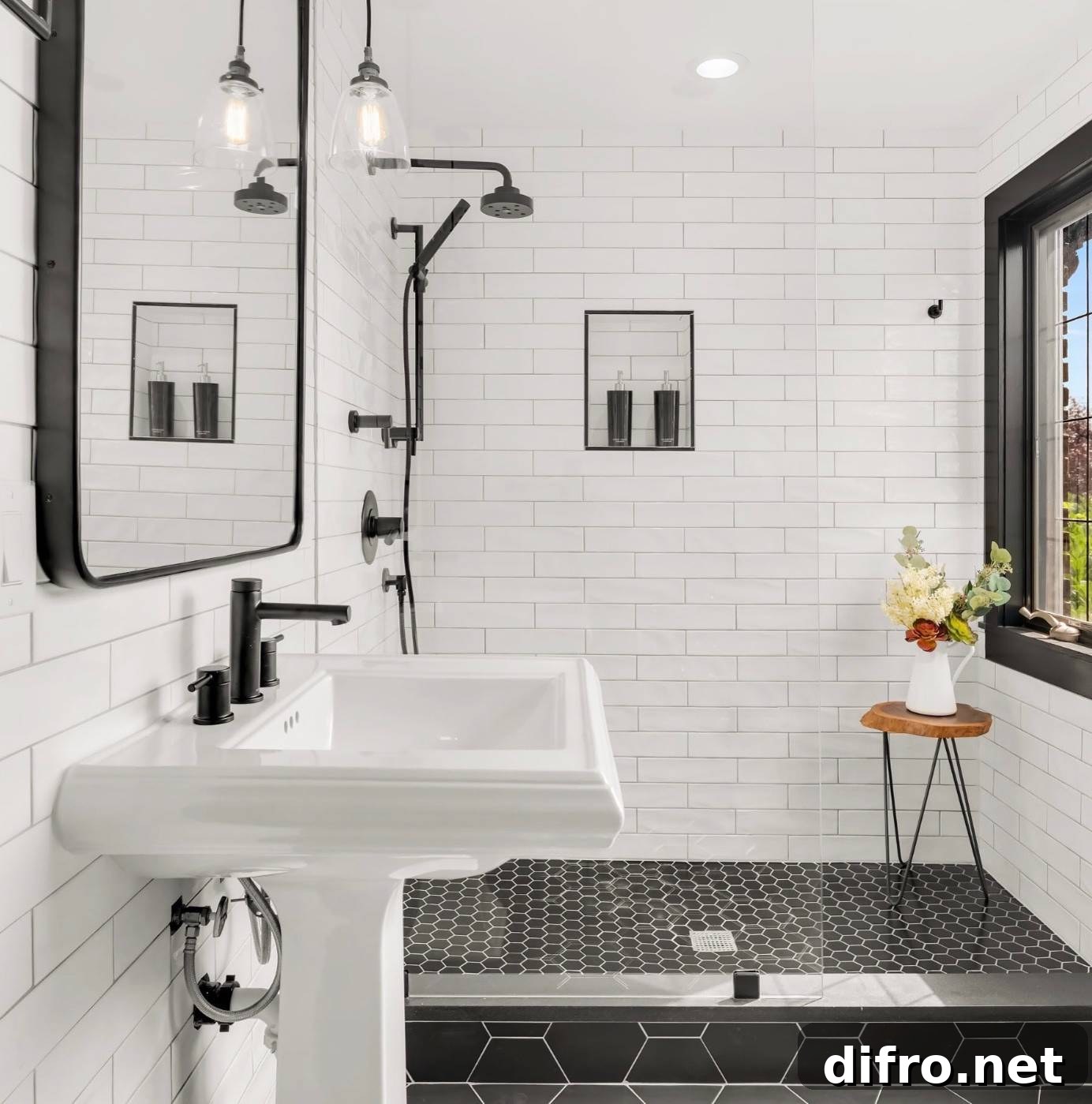 Doorless shower