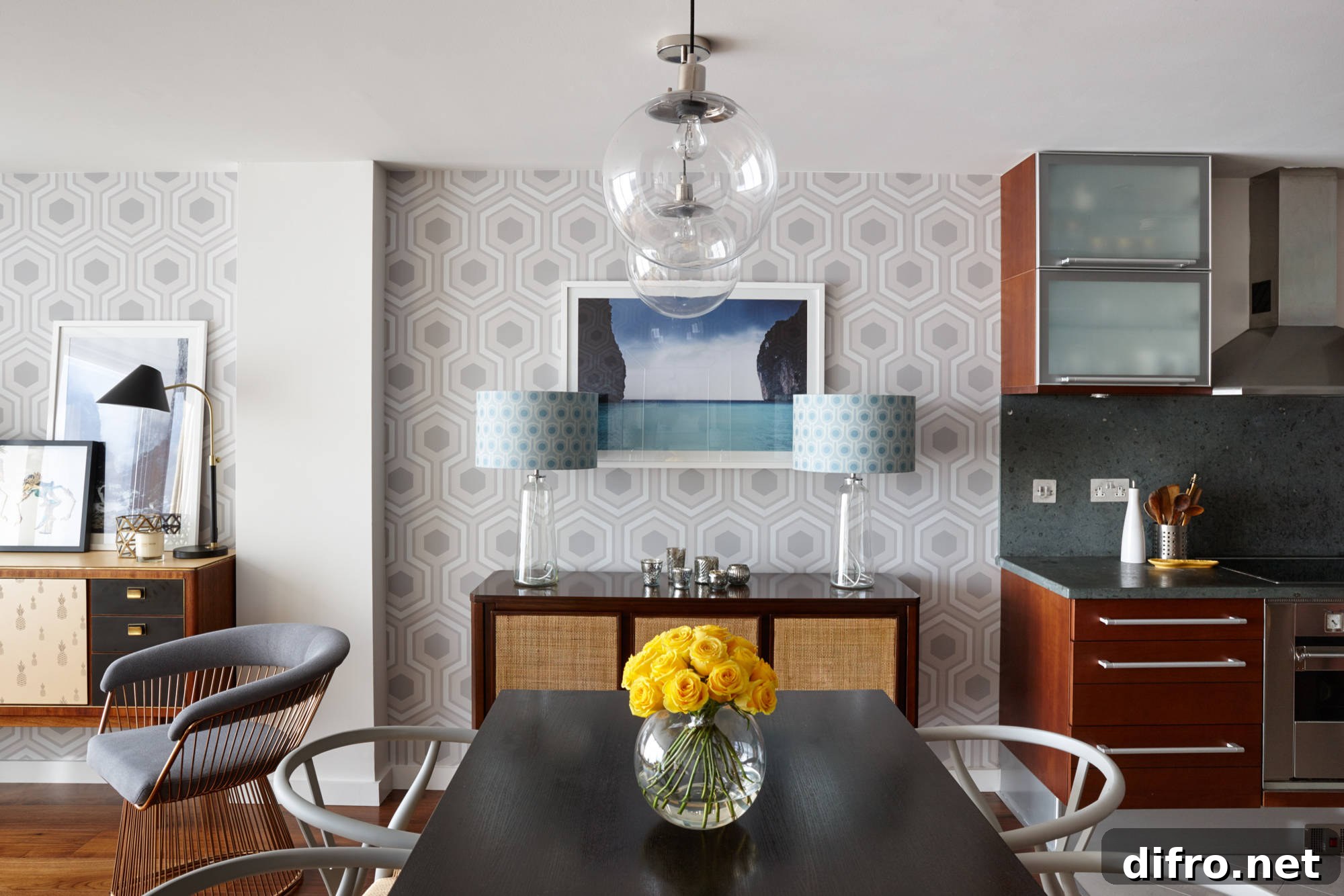 Bold wallpaper pattern