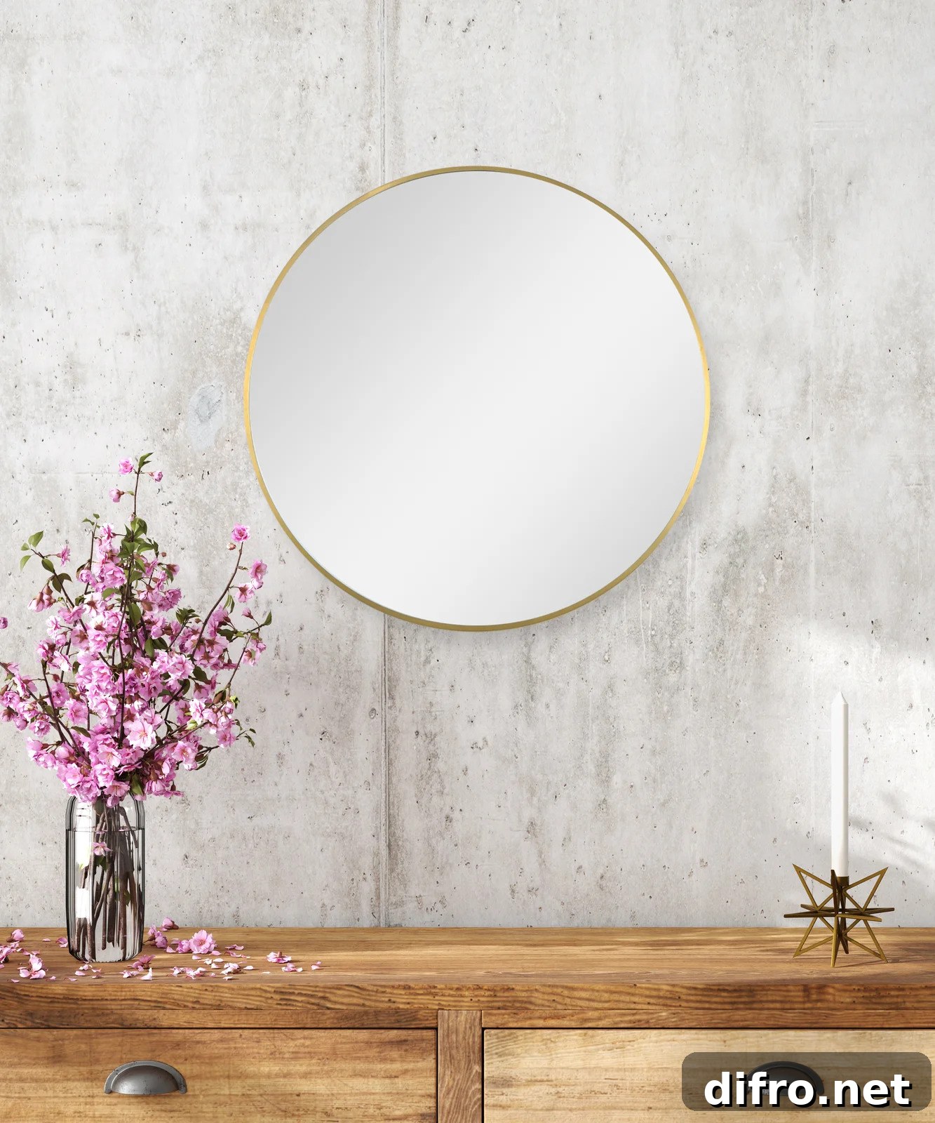 Accent mirror with decorative frame