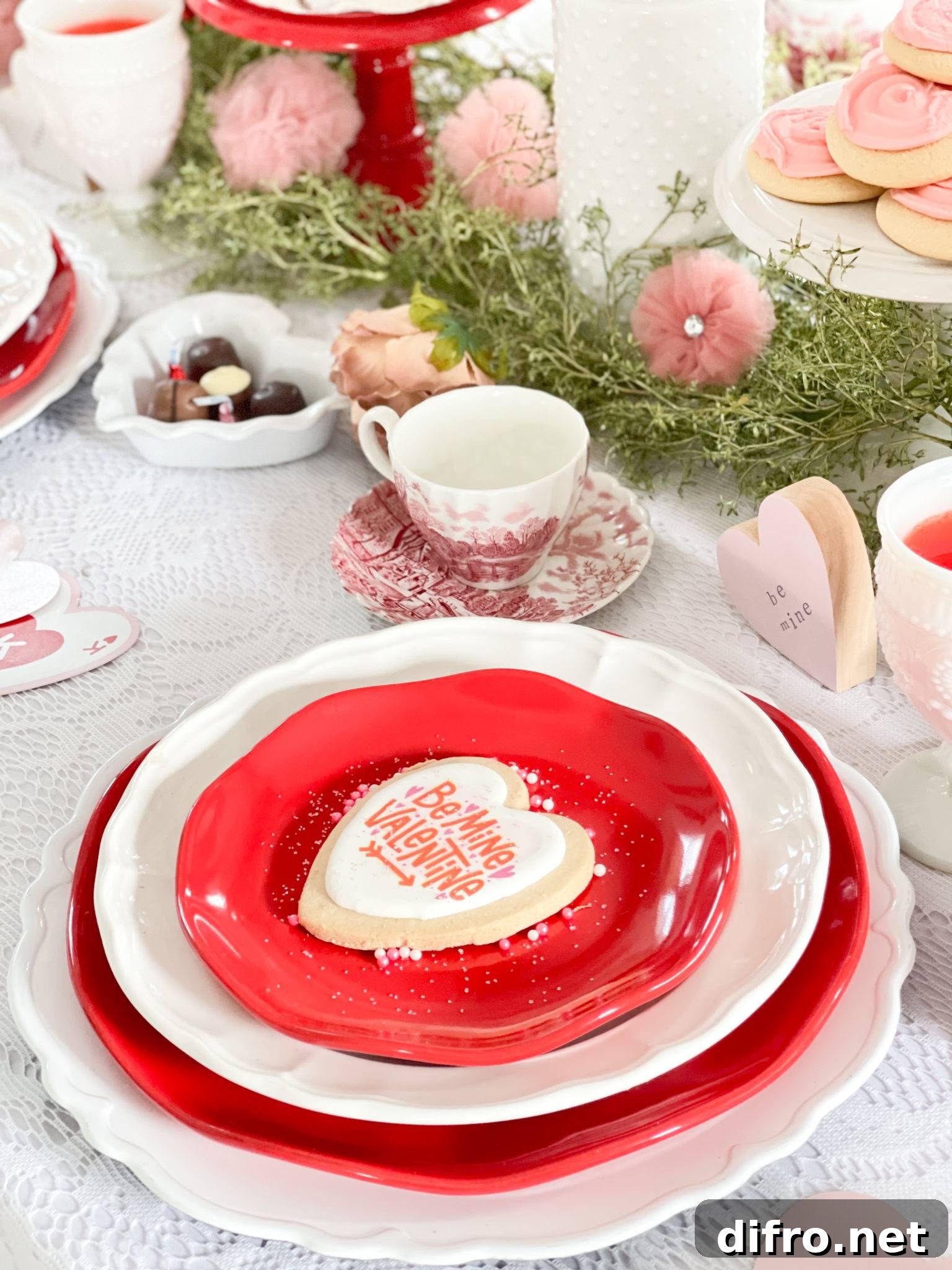 Cookie plate topper at Valentine's table