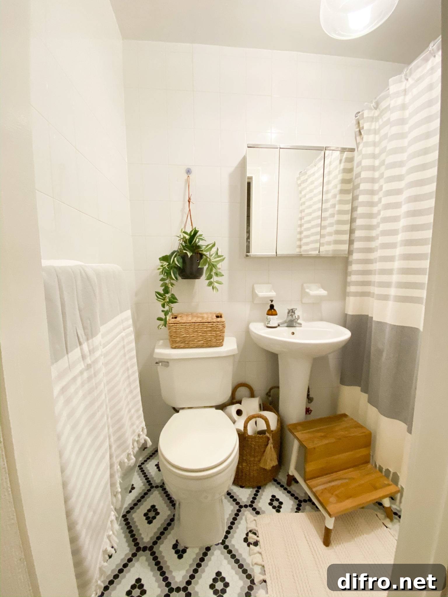 rental friendly home decor
