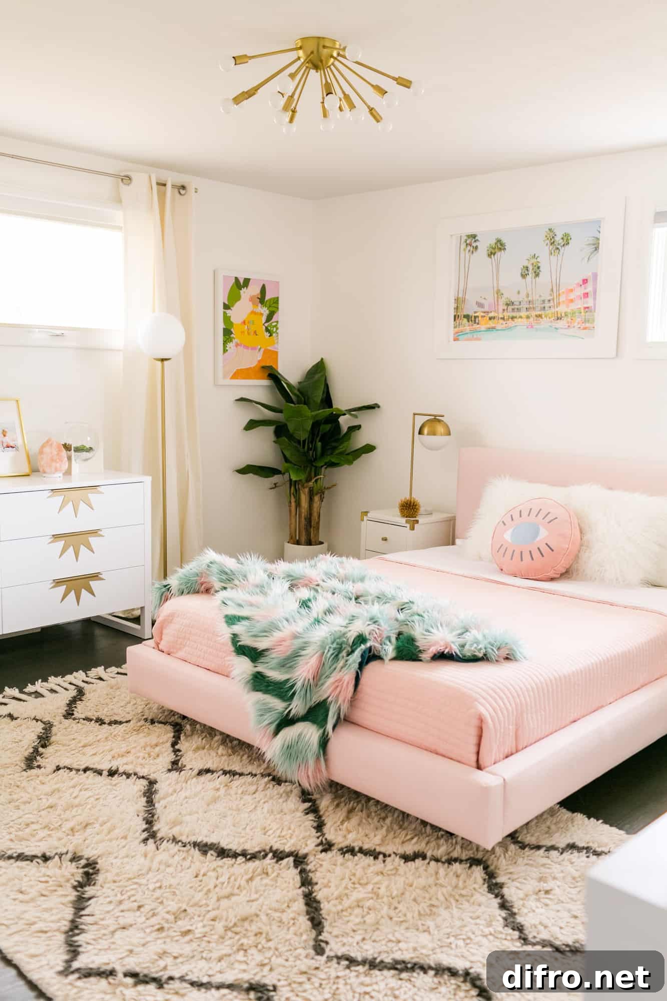 Decorative pillows and bedding