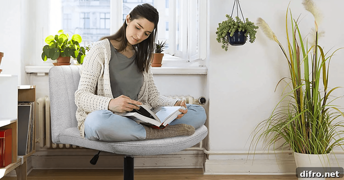 Woman sitting on the TikTok cross-legged chair.