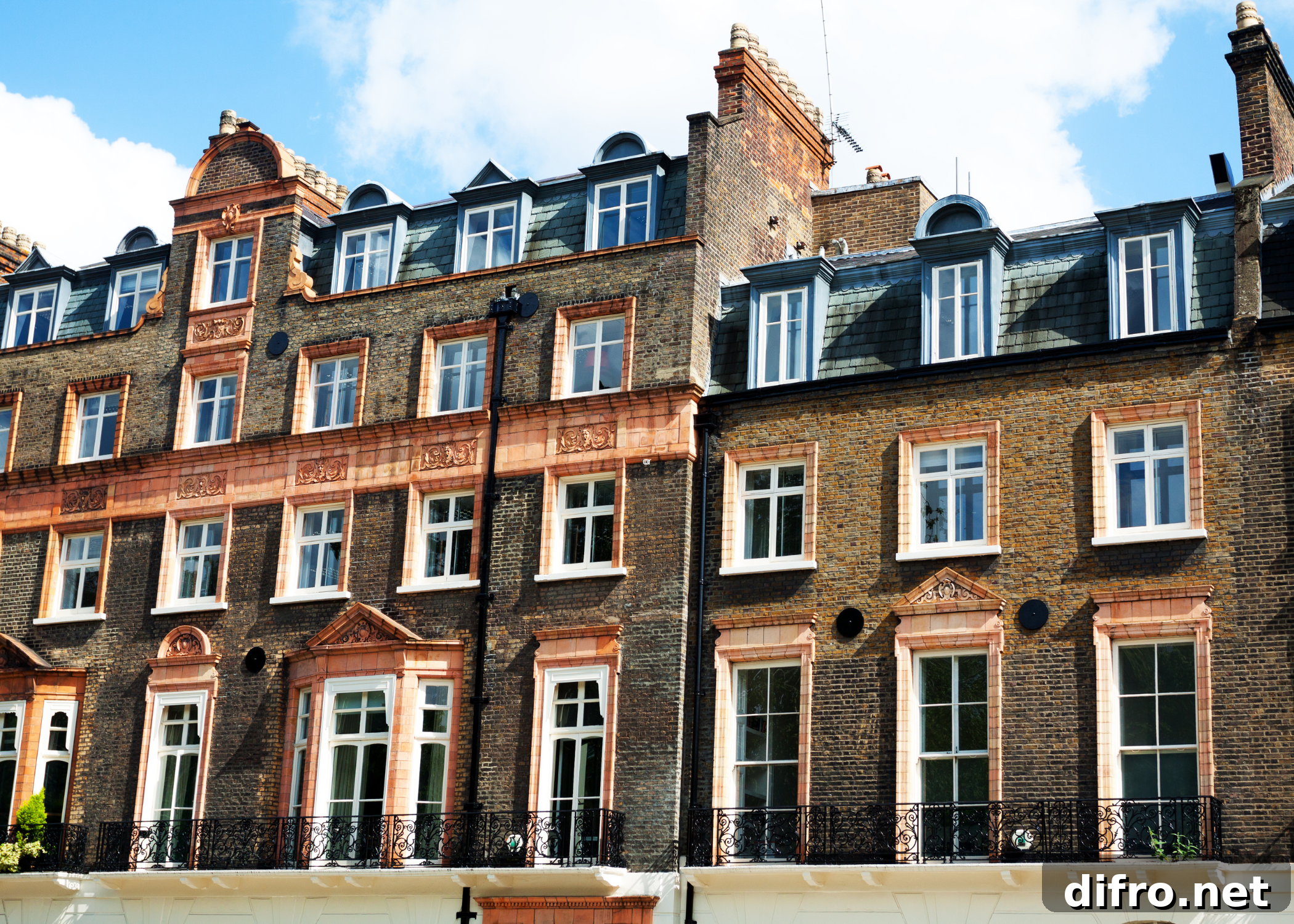 Row Houses Explained: History, Design, and Urban Appeal 3 exterior of rowhouses