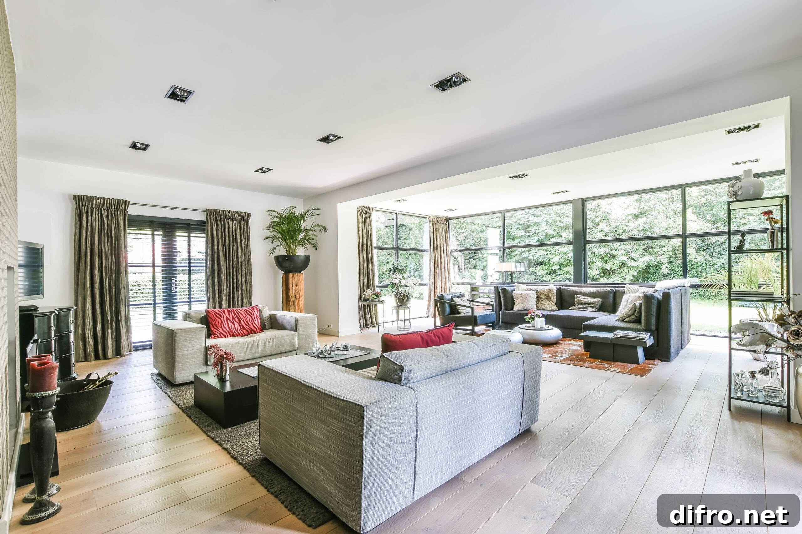 Luxury and beautiful living room interior design