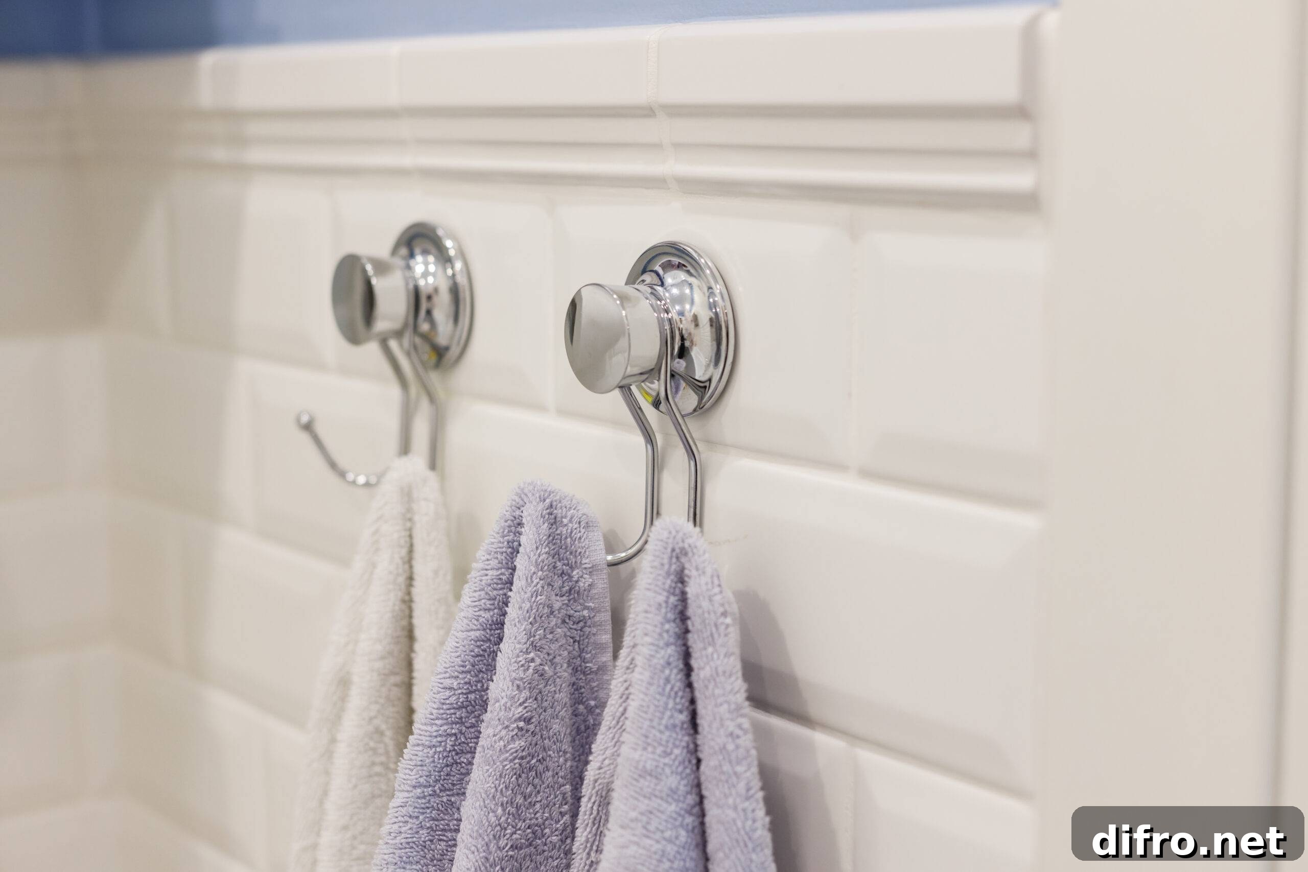 Metal sticky towels hanger for bathroom tiled wall does not requiring drilling wall.